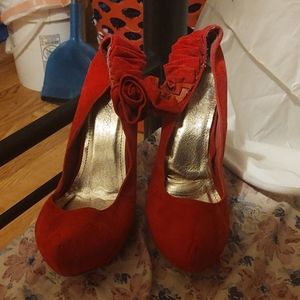 Pink high hells